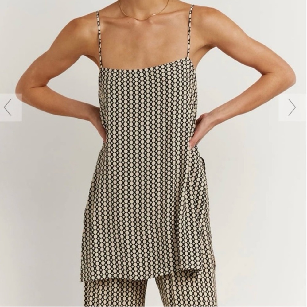 DISSH Marlow Beige Geo Tunic Top NWT size US 6